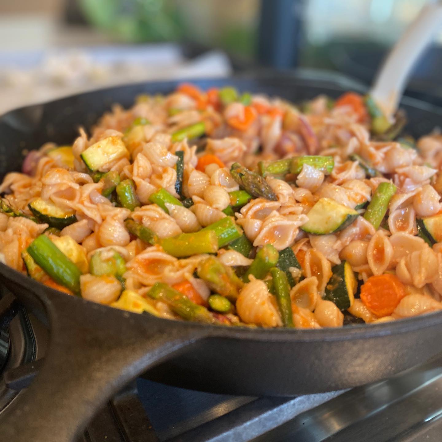 noodles with fresh tomato sauce
